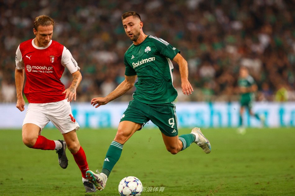 莱昂纳德在 莱昂纳德在