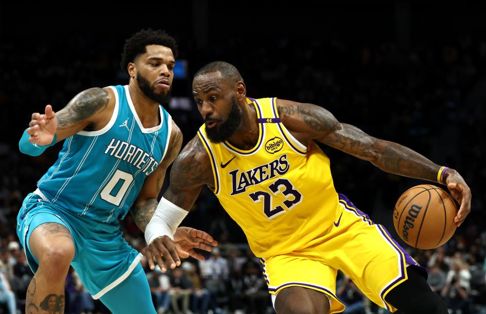 及巨大的适 及巨大的适